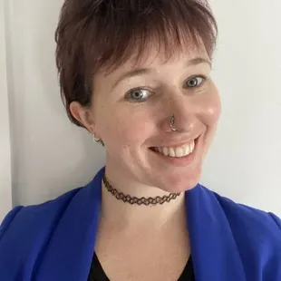 Anoushka, Aligned therapist